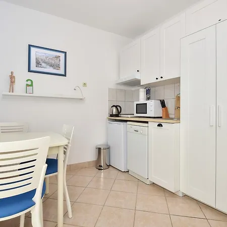 Mirna Apartment