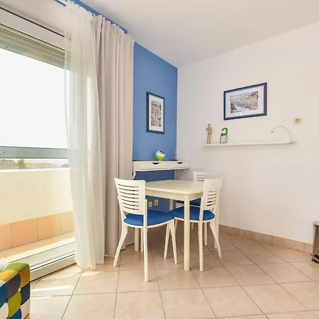 Appartamento Mirna Makarska